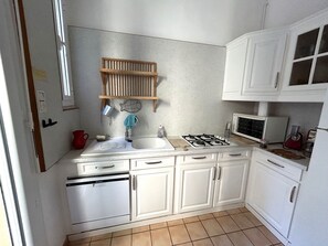 Coffee/tea maker, fridge, microwave, oven - Detached house, near the beach - 6 guests (Argelès-sur-Mer)
