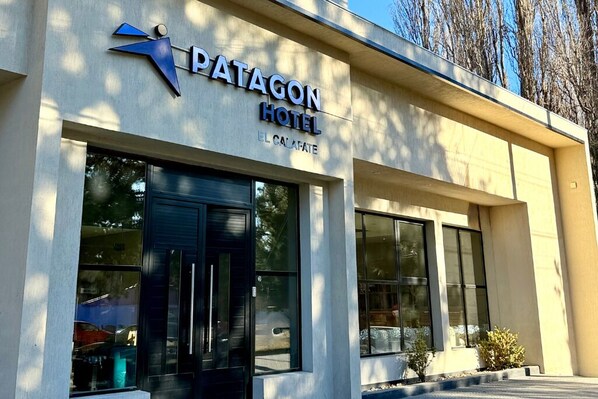 Front of property - Patagon Hotel (El Calafate)