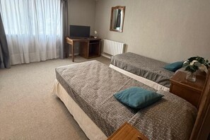 Standard-Dreibettzimmer
