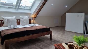 4 bedrooms, WiFi, bed sheets