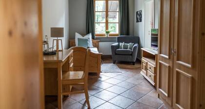 Der Tegernseer Hof