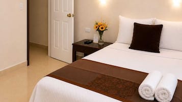 6 Schlafzimmer, Bügeleisen/Bügelbrett, Internetzugang, Bettwäsche