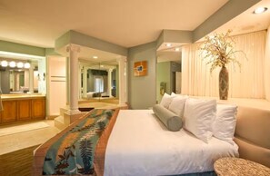 Room - Luxury 3BR Resort Villa w/ Jacuzzi Near Disney (Kissimmee)