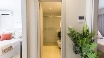 Premier-Apartment | Verdunkelungsvorhänge, Bügeleisen/Bügelbrett, kostenloses WLAN