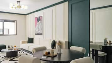 Duplex, Balcony, City View | Dining