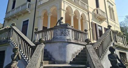 Apartment in villa in the Euganean Hills