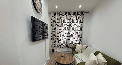 Central Leeds - House - Stay 6 - Parking - Garden