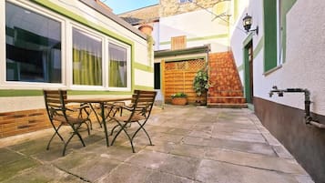 Deluxe-Apartment | Speisen im Freien