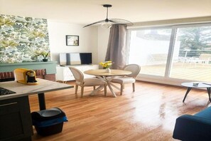 Living area - Spa Sauna et 35 m2 charmant plus 30 m2 de terrasse (Boulogne-sur-Mer)