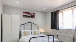 Ferienhaus, 5 Schlafzimmer, barrierefrei, Terrasse | 6 Schlafzimmer