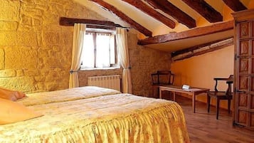 Classic Twin Room, Balcony
