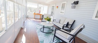 Lakeview Escape at Gimli by Guest Expertise