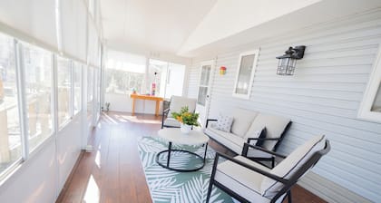 Lakeview Escape at Gimli by Guest Expertise