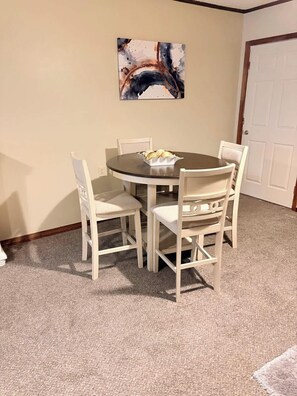 Dining - Country Stay of Laplace 2 (LaPlace)