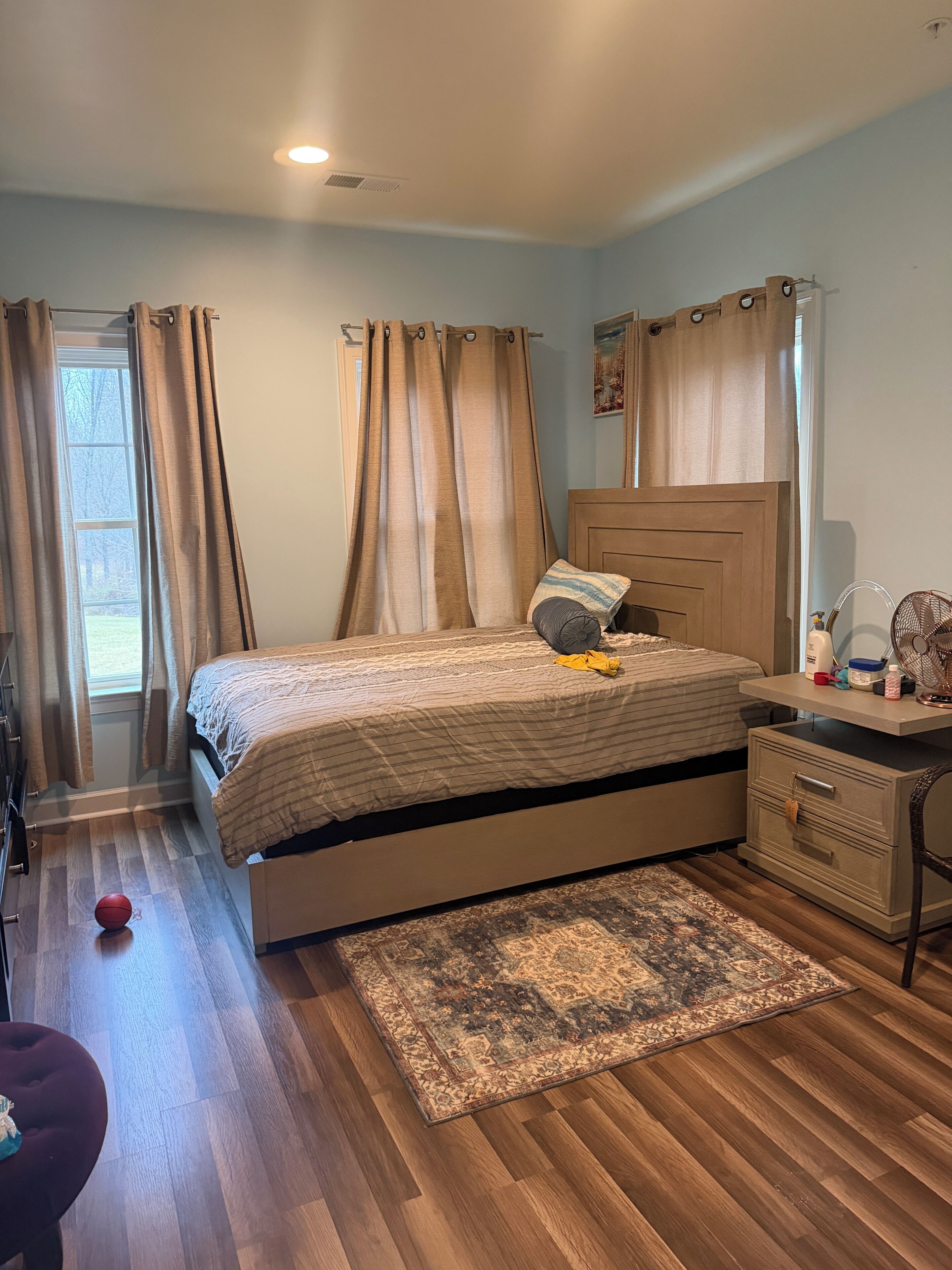 1 habitación, tabla de planchar con plancha y wifi 
