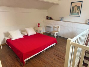 Room - Vrbo Property (Barrettali)