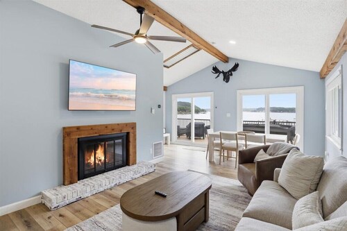 Renovated Lakefront Retreat - Spectacular Views & Prime Lake Access-EV charging.