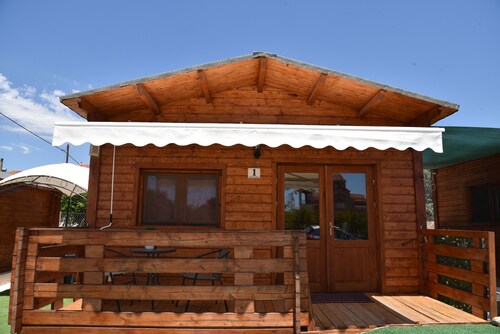 Kandia Woodlands | Cozy Chalet with Patio