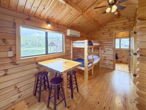 A2 - Hilltop Cabin - A2 - Hilltop Cabin near Cooperstown | Bar&Grill On-Site