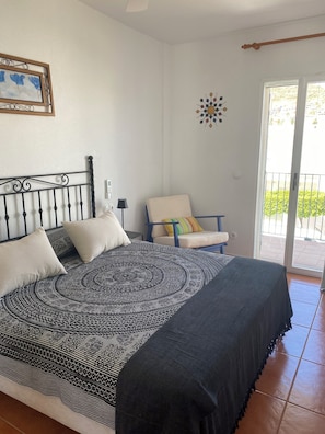 2 bedrooms, iron/ironing board, WiFi, bed sheets - APTO. MARINA LA TORRE (Mojácar)