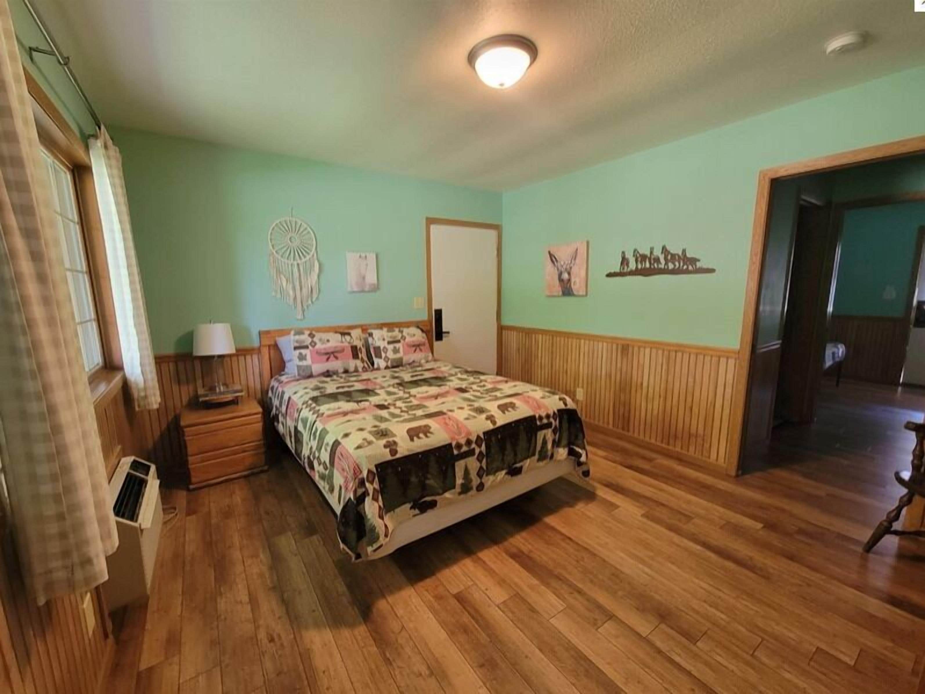 Classic Duplex | Free WiFi, bed sheets