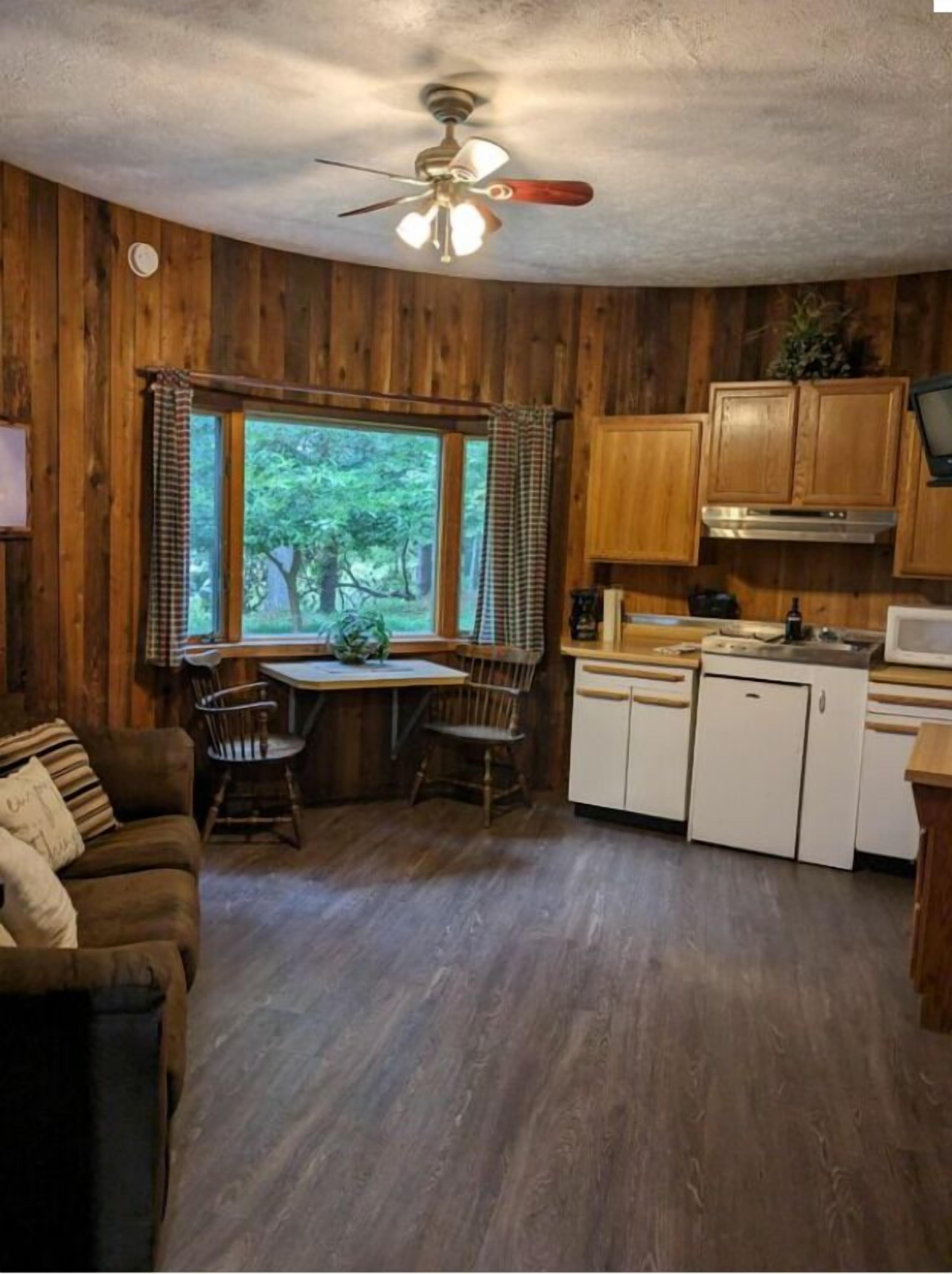 Exclusive Cottage | Free WiFi, bed sheets