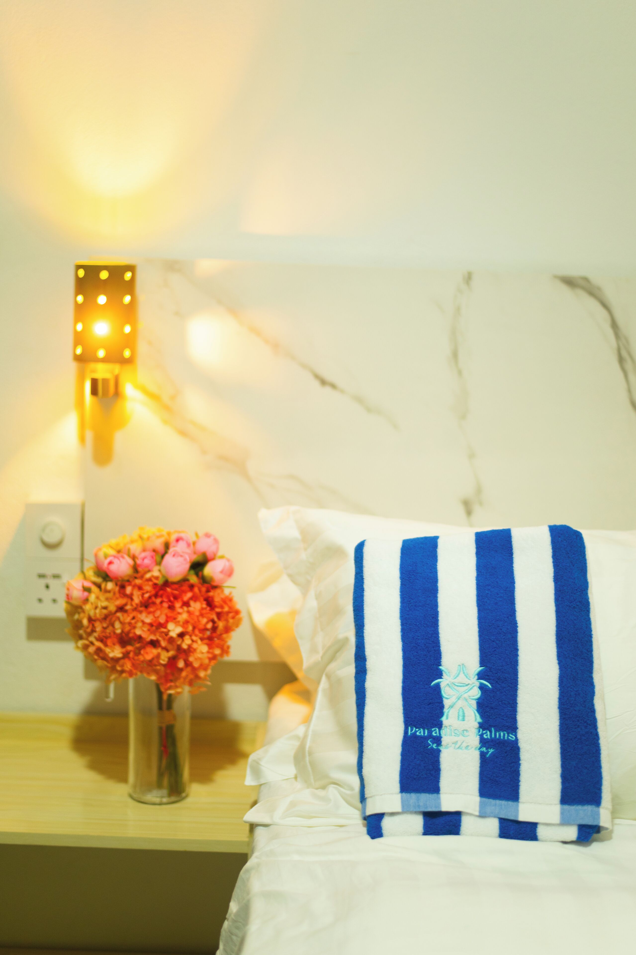 Deluxe Double Room, Garden View | Interior detail