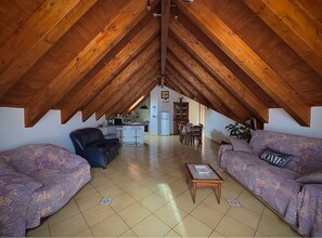 Living area - Vrbo Property (Agerola)