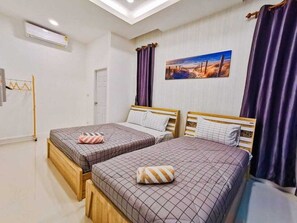Free WiFi, bed sheets - Sunday Sky Hotel in Korean Town Angeles, Near Clark International Airport (Angeles)