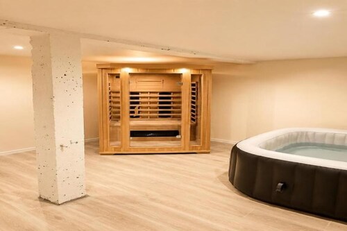 Spa et sauna , studio rénové à 5 min du centre historique