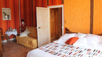 WiFi, bed sheets