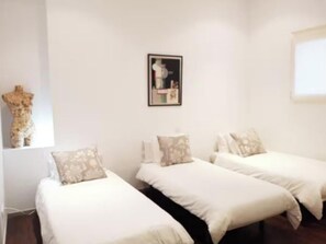 Room - Spacious 140 m² Apartment in the Heart of Madrid (Madrid)