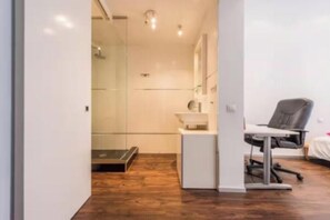 Bathroom - Spacious 140 m² Apartment in the Heart of Madrid (Madrid)