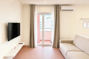 In-room safe, soundproofing, iron/ironing board (on request)