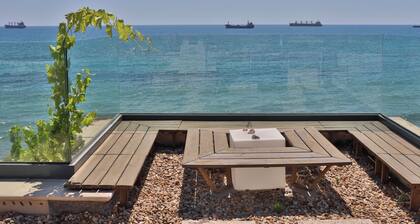 Family-Friendly Villa Just Steps from the Beach with Garden & Parking