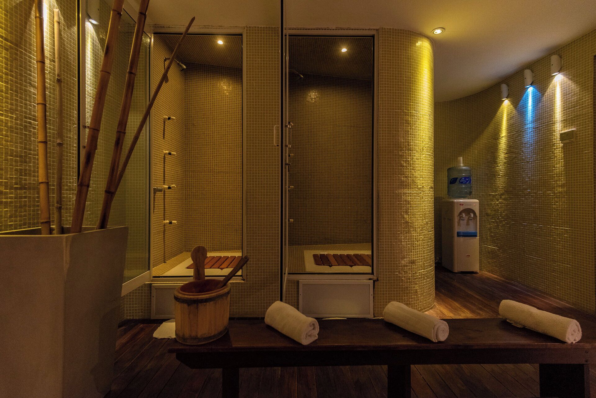 Sauna, bañera de hidromasaje, masajes 