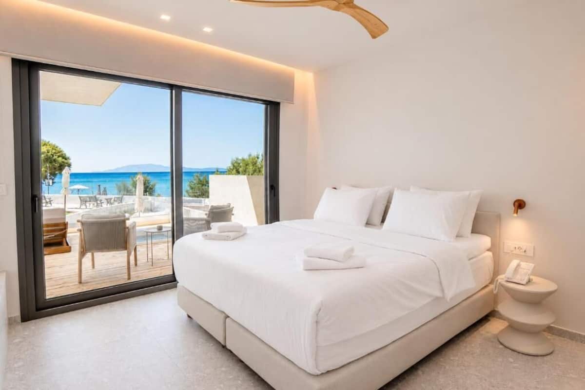 Superior Double or Twin Room, Sea View