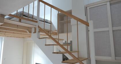 Upstairs6b