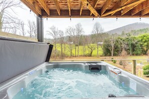 Outdoor spa tub - Blue Ridge Basecamp · Sauna · Hot Tub · Views · (Asheville)