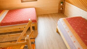 Casa | 2 habitaciones, muebles diferentes y ropa de cama