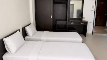 Superior Twin Room | Desk, free WiFi, bed sheets