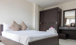 Superior Double Room | Desk, free WiFi, bed sheets - OYO 850 Central Pattaya Residence (Pattaya)