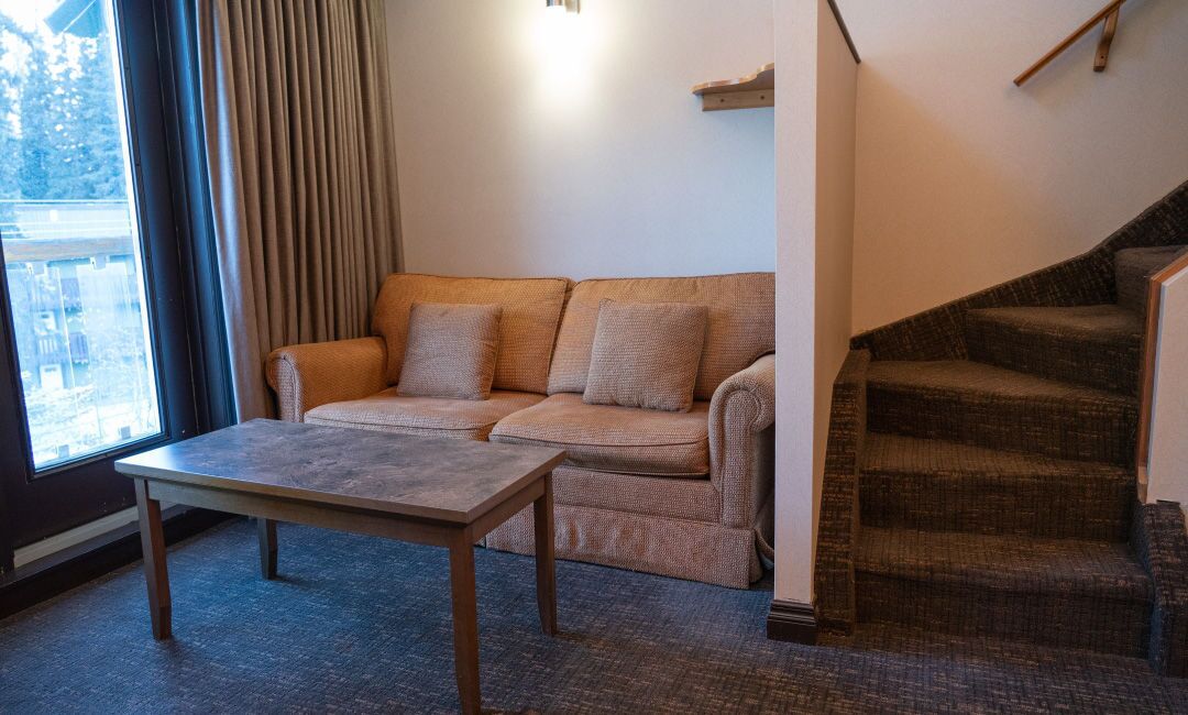 Banff Loft Suite W/ Fireplace & Jetted Tub - 밴프
