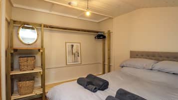 1 quarto, Wi-Fi de cortesia, individualmente decorados