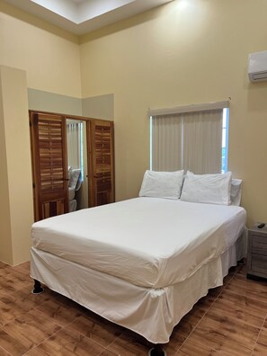 3 Schlafzimmer, Bügeleisen/Bügelbrett, WLAN, Bettwäsche