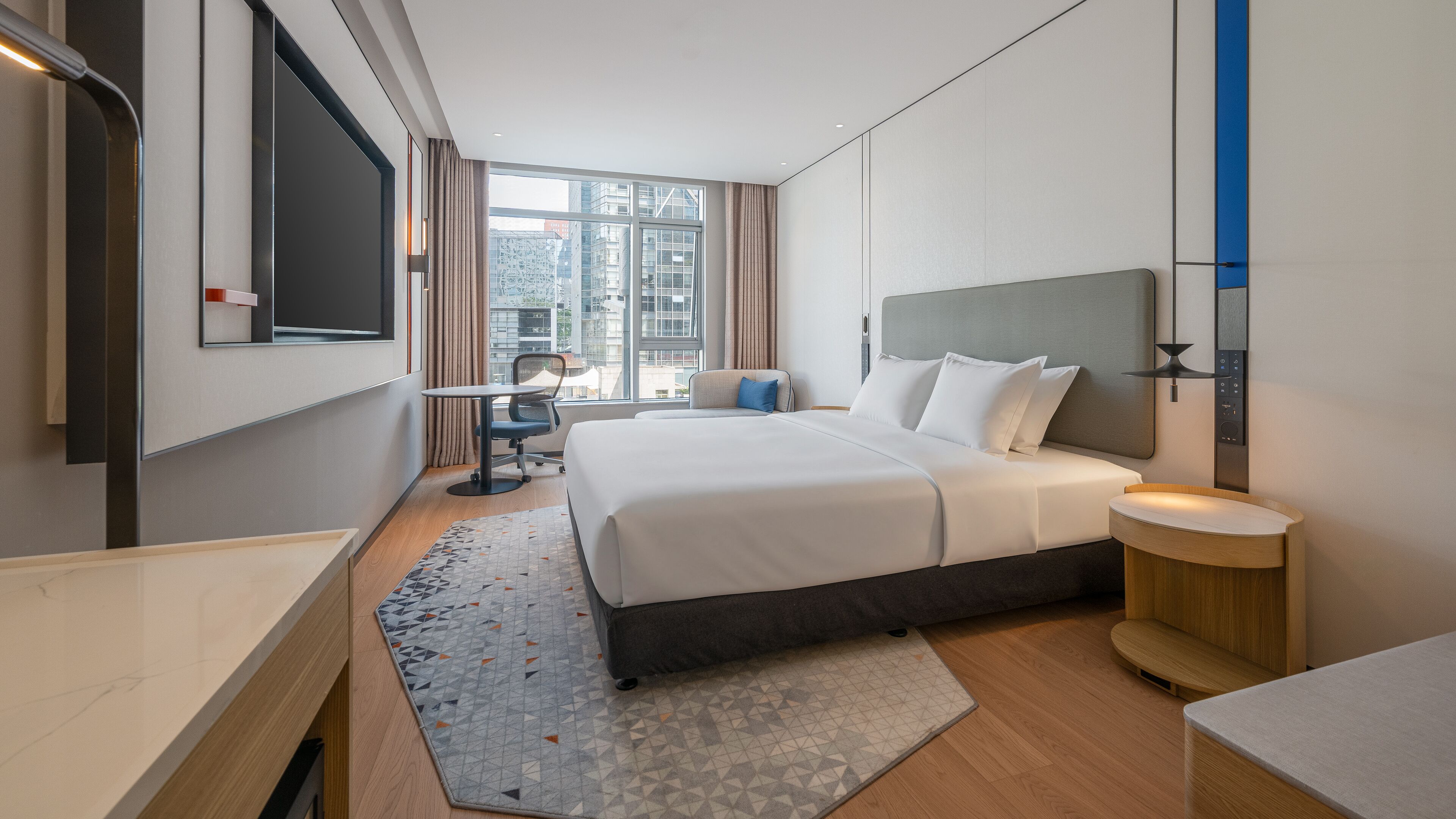 Standard Double Room, 1 Katil Raja (King) | Gebar bulu kapas, meja, langsir/tirai gelap terus, kalis bunyi 