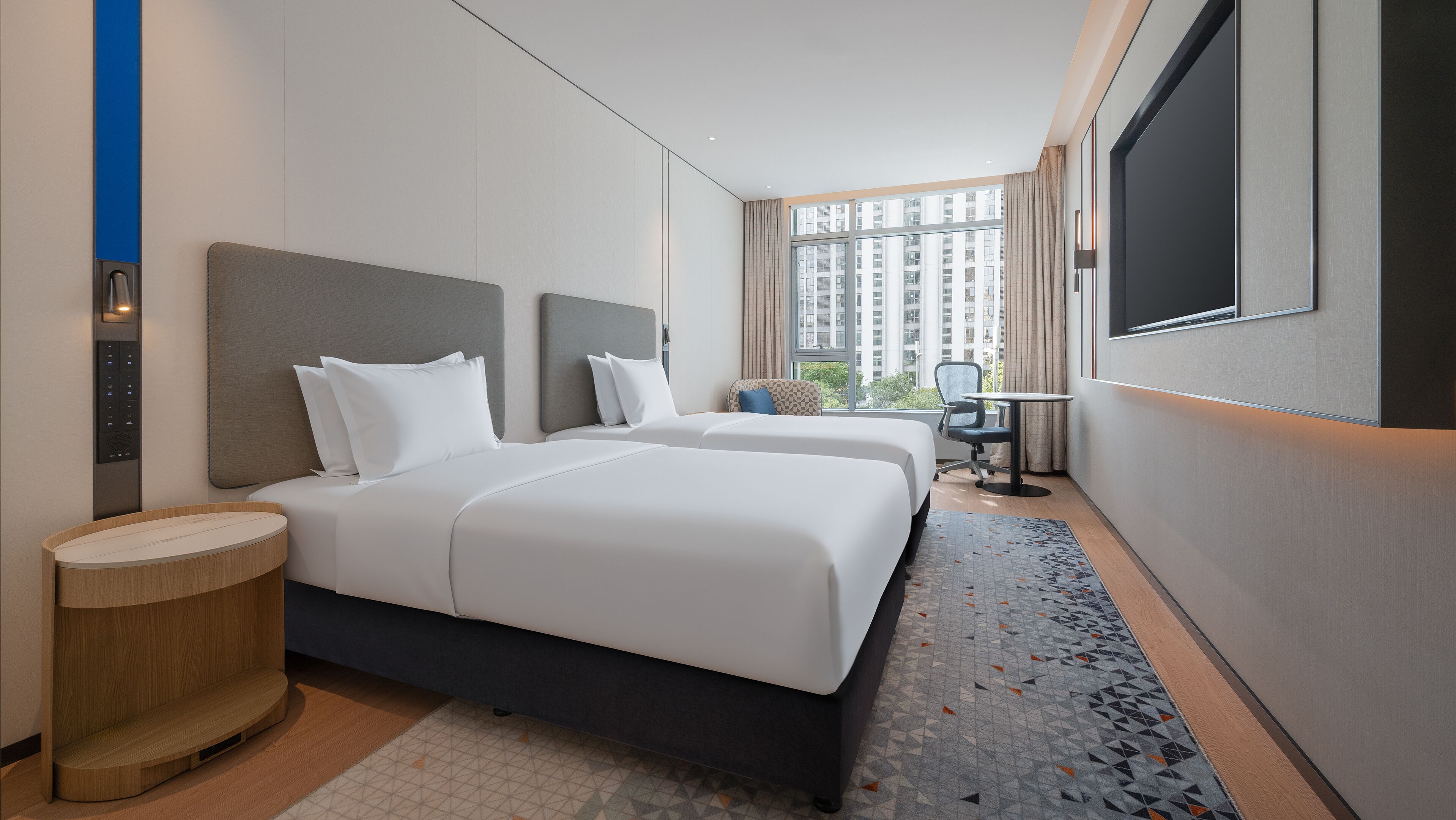 Standard Double Room, 2 Katil Bujang (Single) | Gebar bulu kapas, meja, langsir/tirai gelap terus, kalis bunyi 
