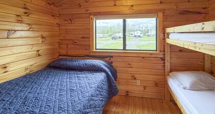 B1 - Pondside Cabin - B1 - Pondside Cabin near Cooperstown | Bar&Grill On-Site