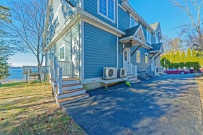 Exterior - Saratoga Lake #2 - spacious townhome (Saratoga Springs)