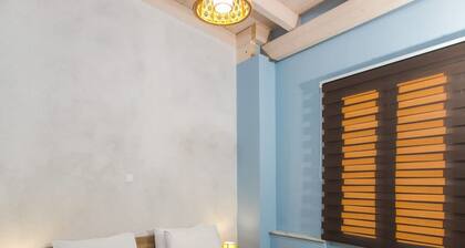Sea and City Views Apartment in Villa Zina